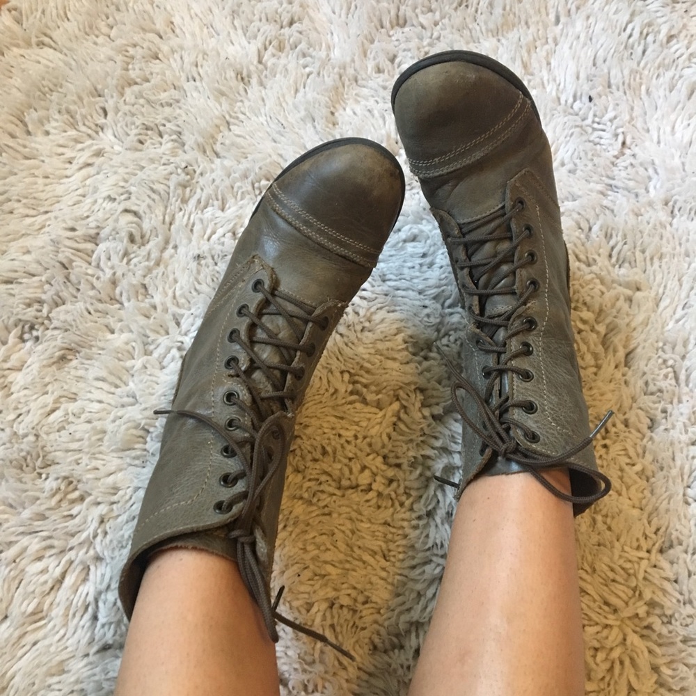 Steve Madden troopa combat boot